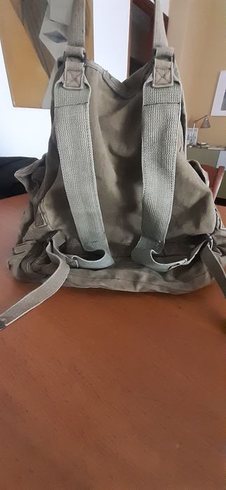 Mochila militar em muito bom estado