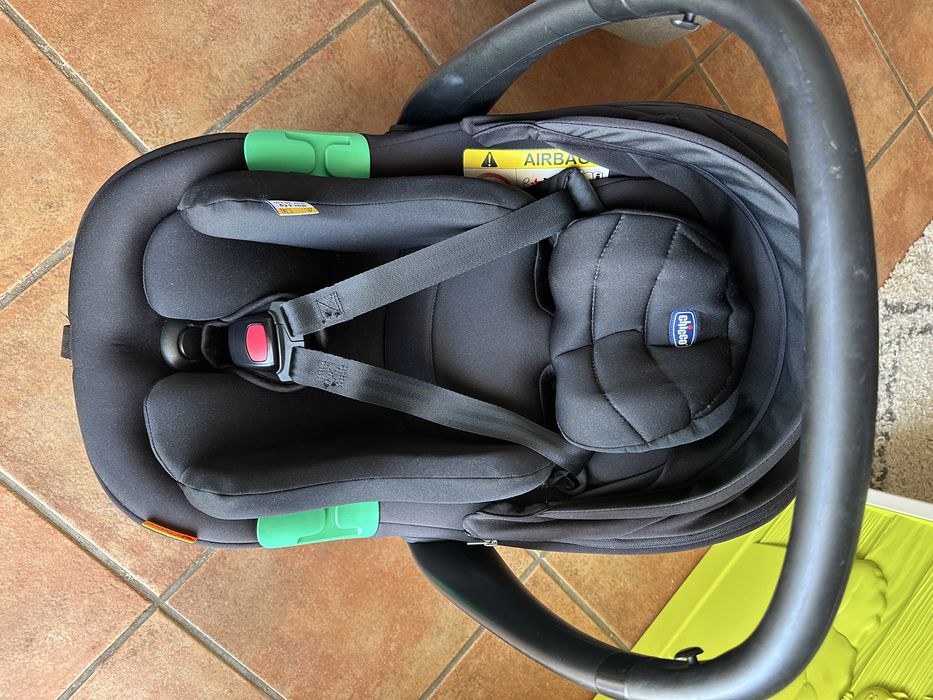 Cadeira Auto CHICCO PUERICULTURA Kiros i-Size Black c/Base