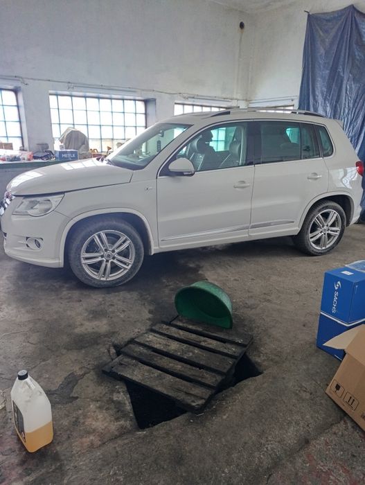 Продам автомобиль WW Тигуан R-lai