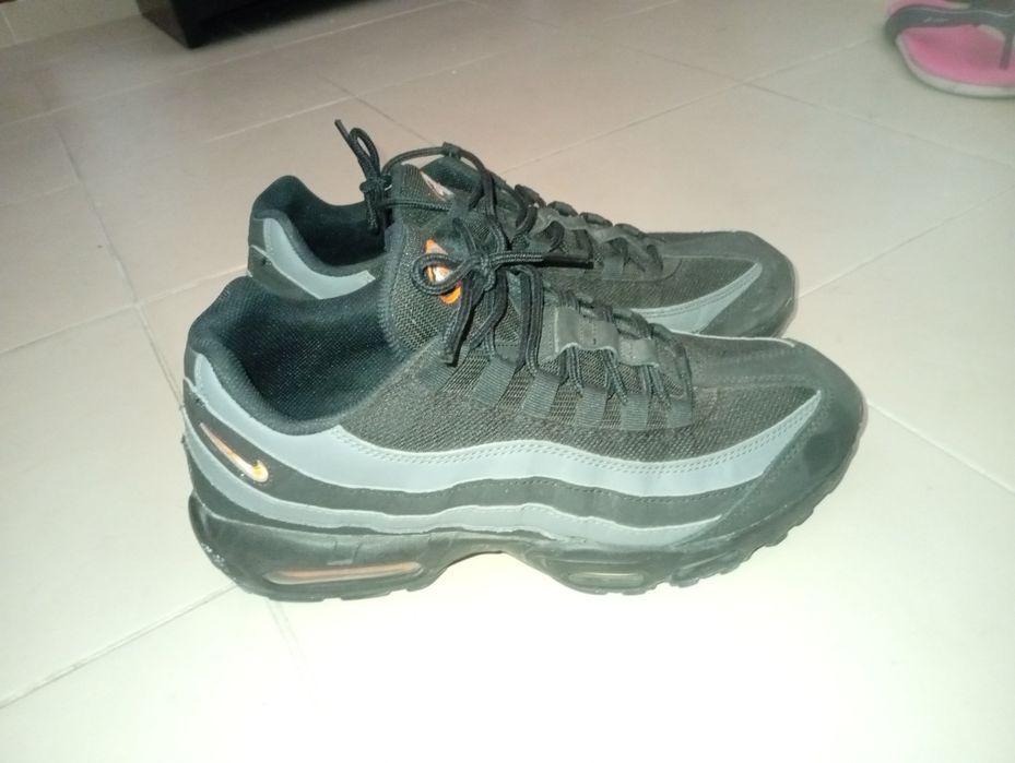 tênis Airmax semi novos