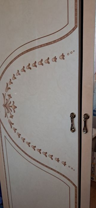 Продам шкаф в хорошем состоянии