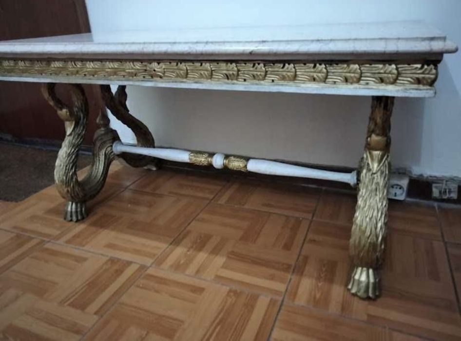 Mesa centro com tampo marmore