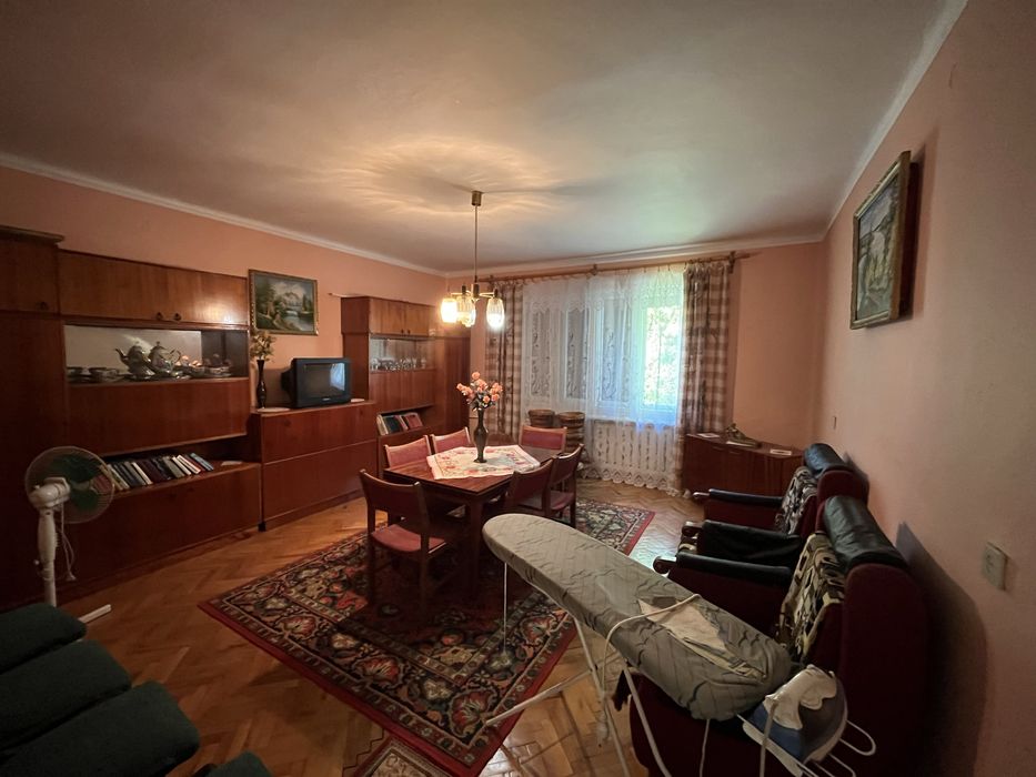 Продам будинок 122 м2 ділянка 10 соток Яноші Шевченка 51