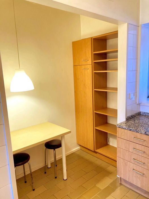 Duplex T2/T3, com 103 m², no centro de Telheiras
