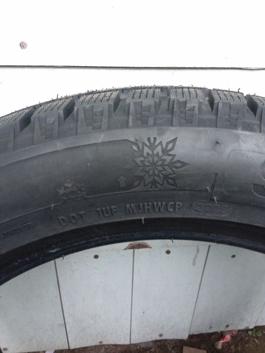 продам автошини 215/55/18