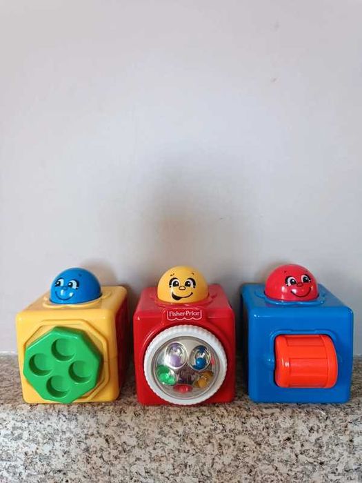 Vários brinquedos a 5€ cada