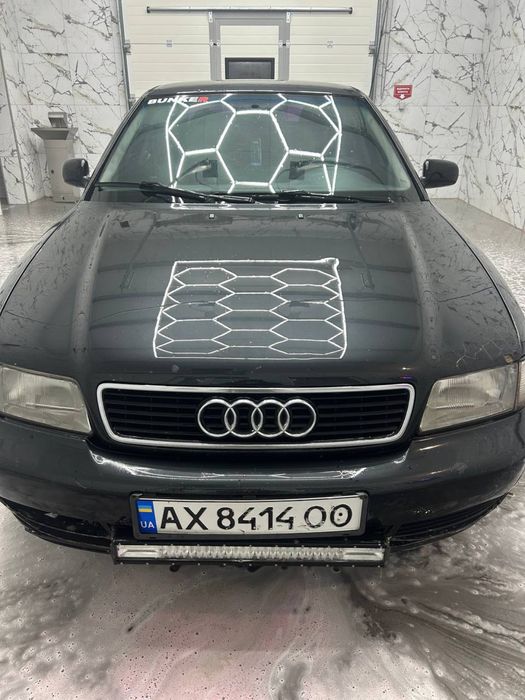 Audi a4 b5 1.8 бензин