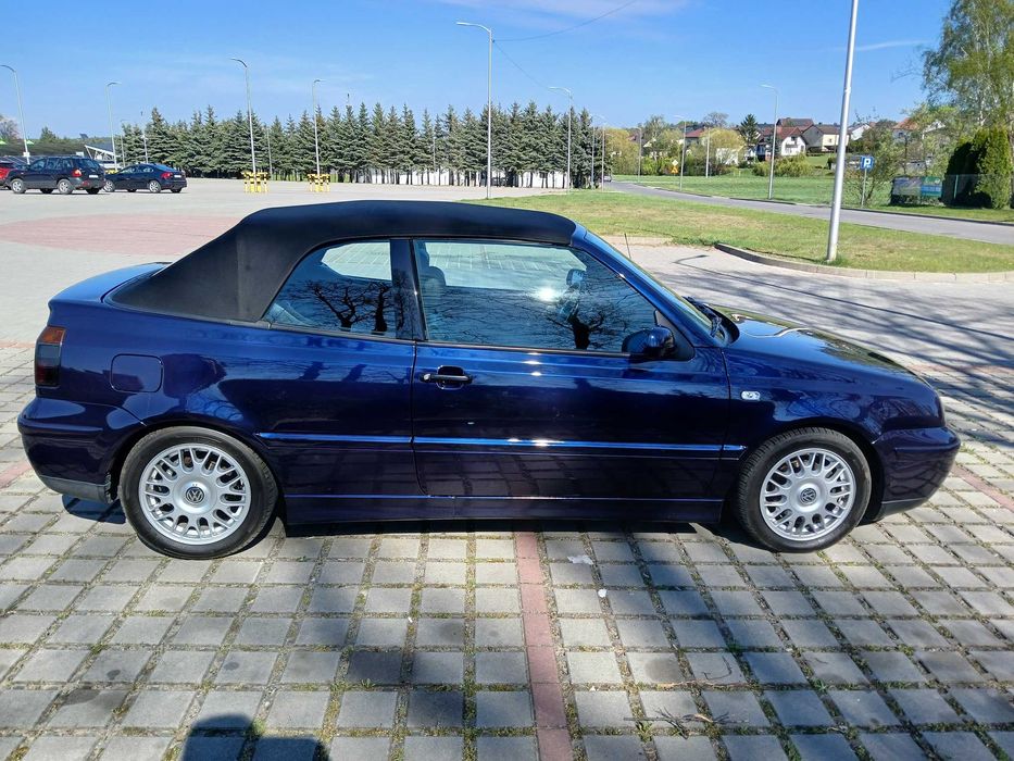 VW Golf IV cabrio -oferta dla konesera