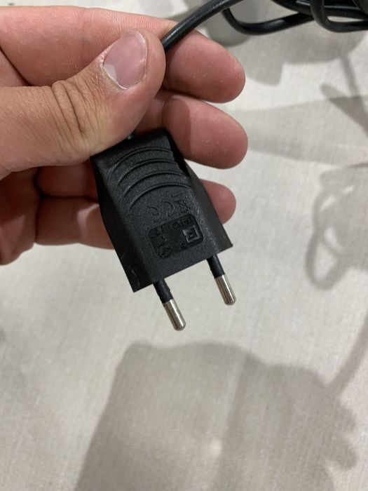 Candeeiro teto pouco usado pronto para nova vida