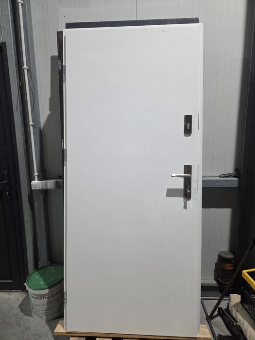 Drzwi wewnętrzne kompletne 80 tki