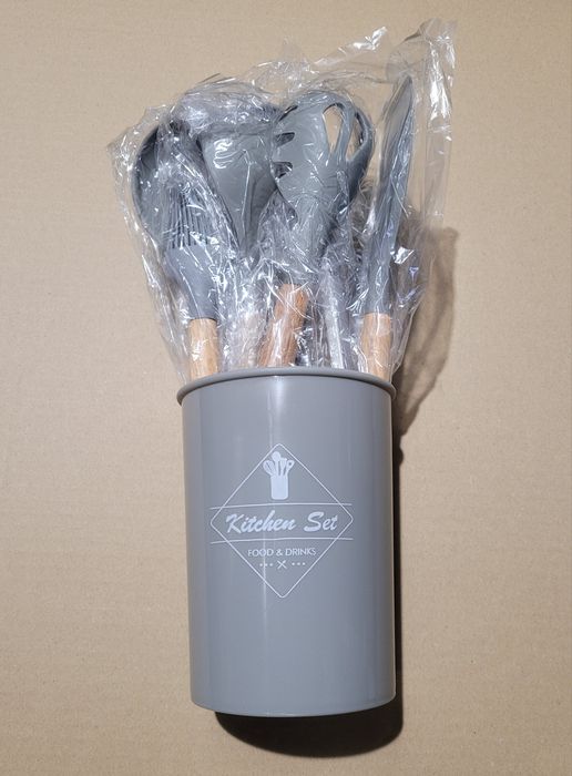 Przybory kuchenne, zestaw kuchenny