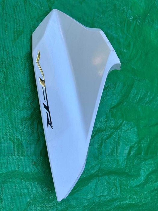 Honda VFR 800 Owiewka Czacha Lewa OEM