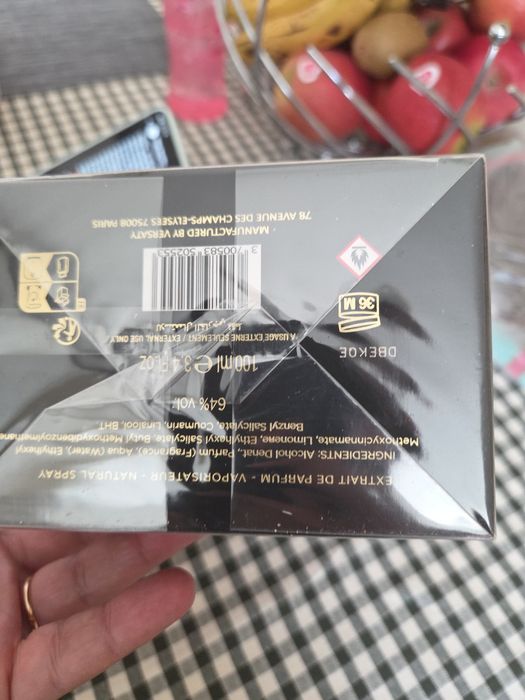 Perfume Rocca extrair de perfume novo e selado