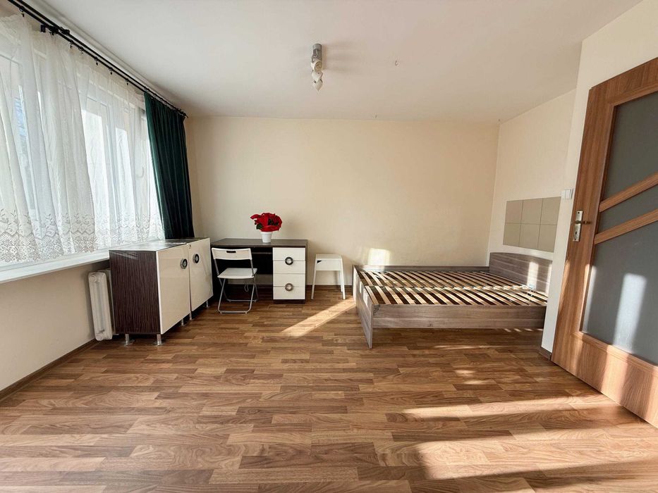 Kawalerka przy Kazimierza Wielkiego na sprzedaż!