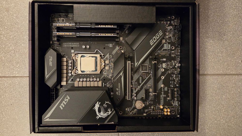 i5-10600KF + MSI MPG Z490 Gaming Edge WiFi + 32GB DDR4 3600 GoodRAM