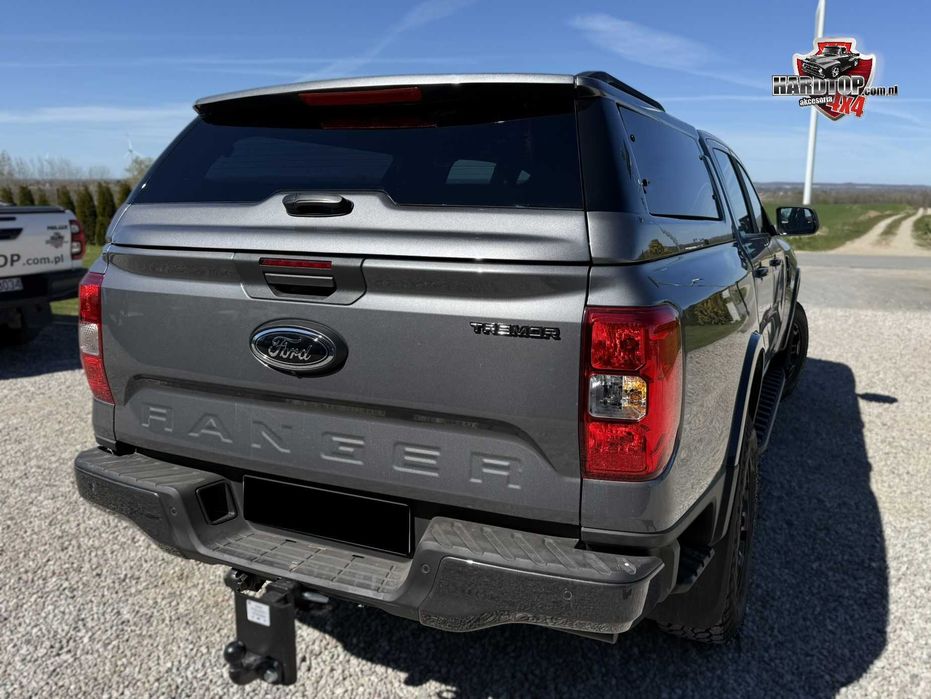 Zabudowa paki Hardtop Ford Ranger 2023+ Szyby uchylne