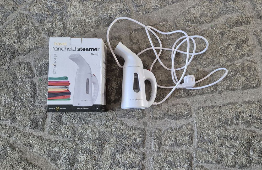 Mini prasowacz parowy EM-02 Żelazko