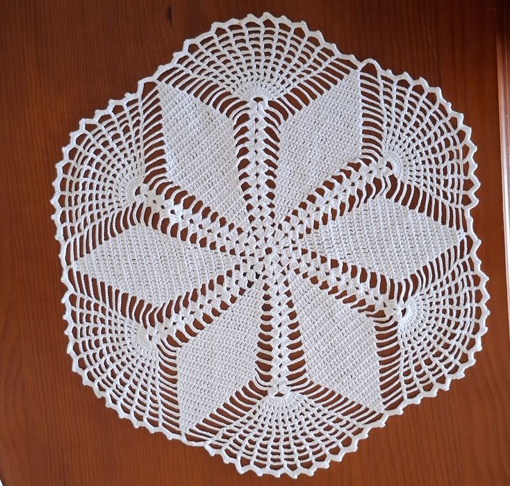Naperão de crochê branco, 3 peças