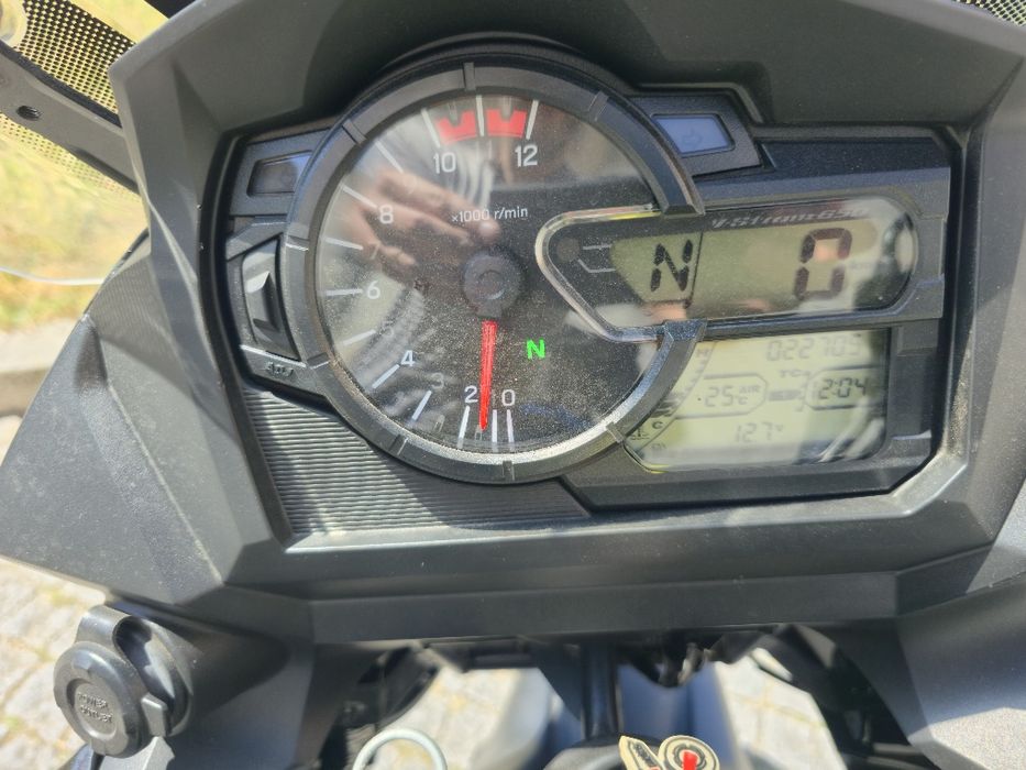 Suzuki V-Strom 650 — Excelente estado | Muitos extras. Pronta a viajar