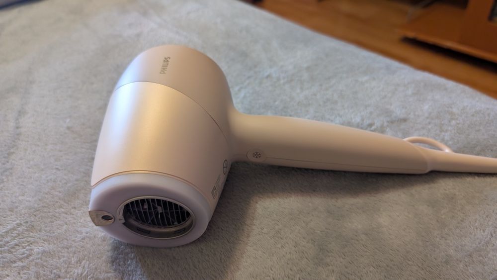 Фен Philips BHD829/00 SenseIQ серії 9000