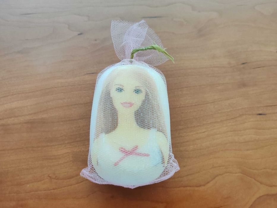 Sabonete da Barbie. Novo