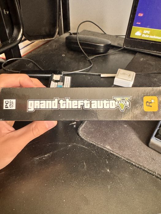 Gta v edycja pudełkowa pc komplet