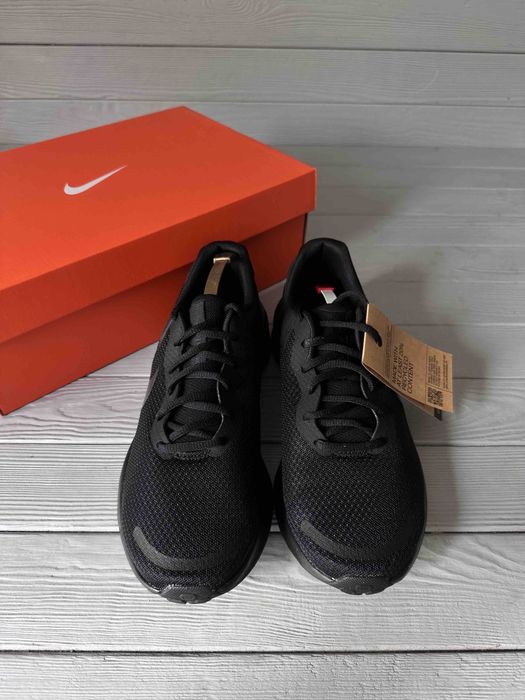 Чоловічі кросівки для бігу Nike Revolution 7 FB2207-005