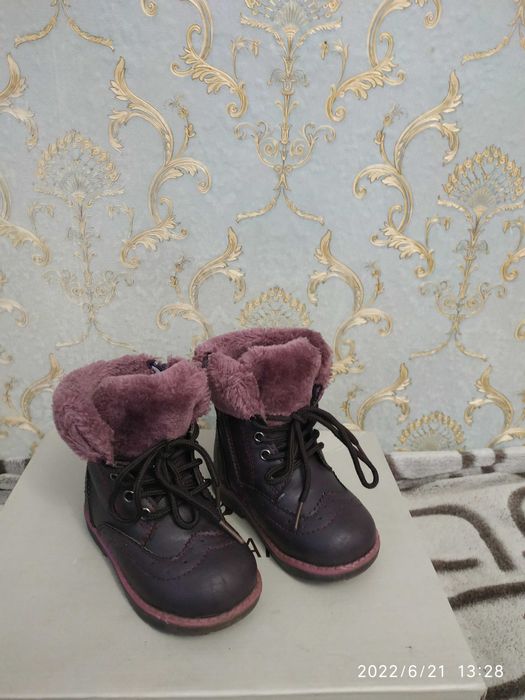 Детские сапоги , ботиночки ,  сандалики