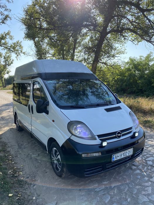 Продам Opel Vivarо в хорошем состояние на полном ходу