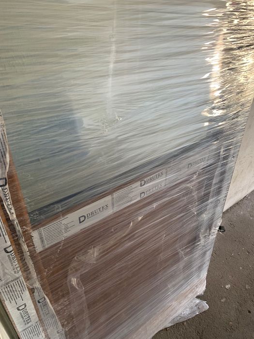 Drzwi balkonowe białe dąb złocisty nowe klamki zamek 900x2200