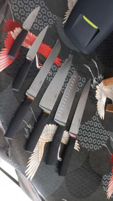 Vendo Bloco de Facas LockBlock preto da Joseph Joseph