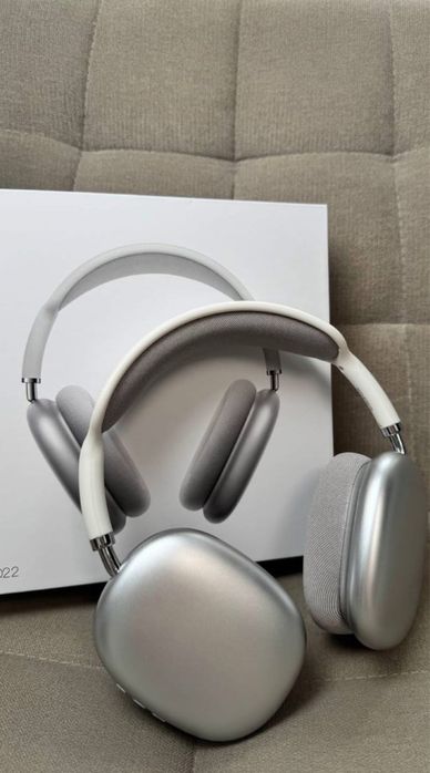 Навушники-аналог Airpods Max