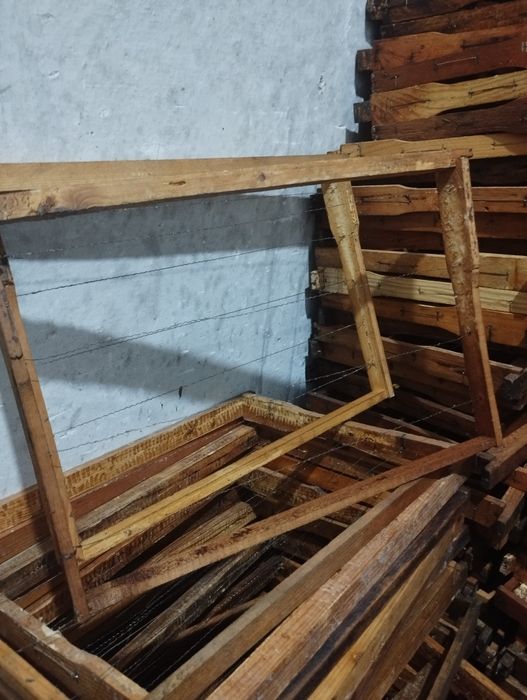 Продам б/у рамки -300