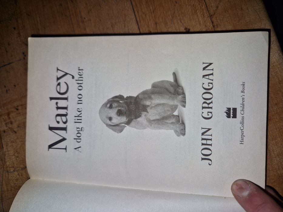 Ksiazka "Marley a dog like no other"