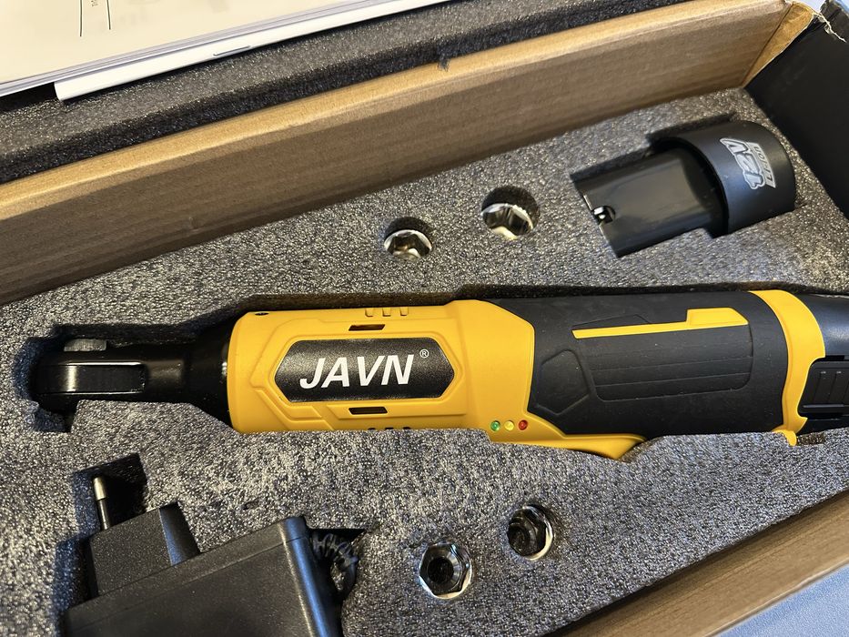 Кутовий гайковерт 3/8” 45Нм 12V, акумуляторна тріскачка