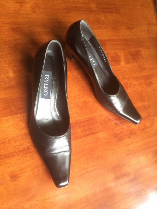 Eleganckie czółenka damskie rozmiar 40
