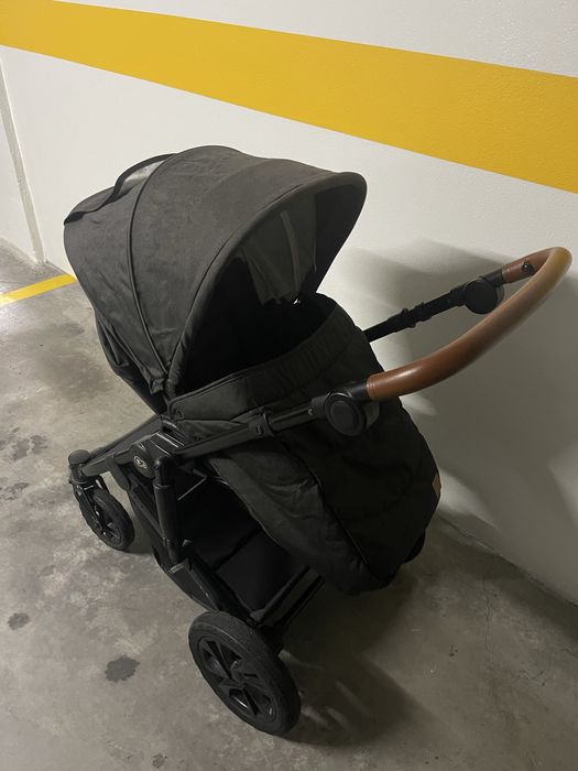 Carrinho de Bebé Kinderkraft 3 em 1 - babycoque + alcôfa + cadeirinha