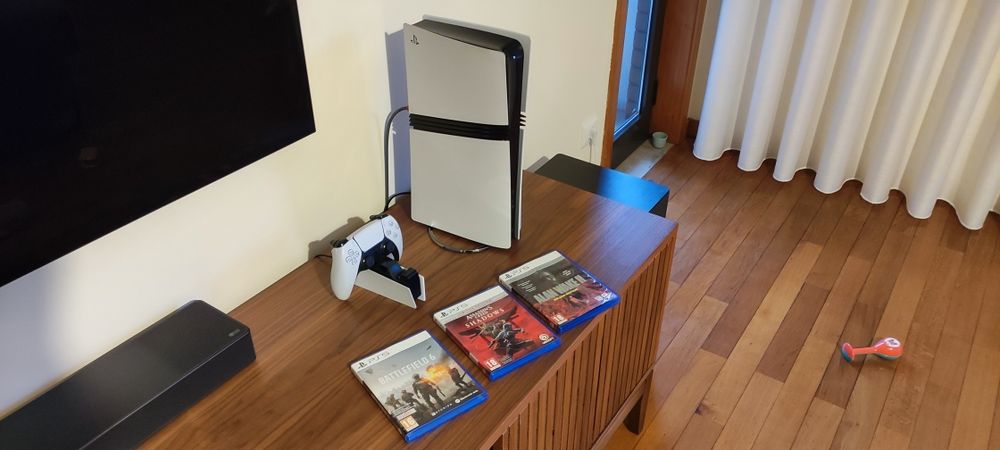 PlayStation 5 Pro com leitor como nova