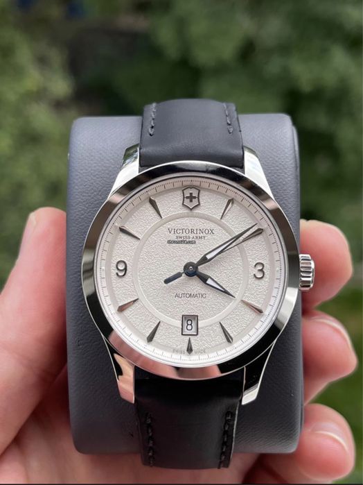 Премиальный калибр‼️Victorinox Alliance Automatic (сапфир, 100 метров)