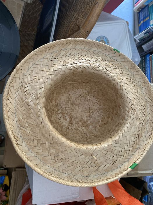 Chapéu de palha estilo explorador