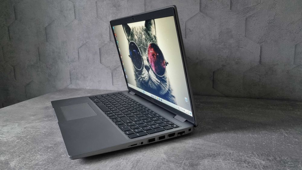 ТОП ЦІНА Dell 5520 i5-1145g7 DDR4 - 20 SSD M2 NVMe 512GB