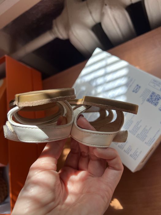 Босоніжки Zara на дівчинку