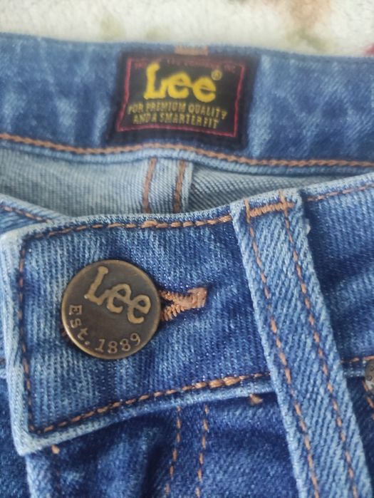 Spodnie Lee 26 stan idealny