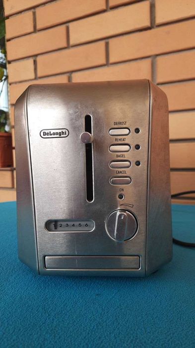 Тостер DELONGHI CTH 2023 дизайнерський, гарний стан