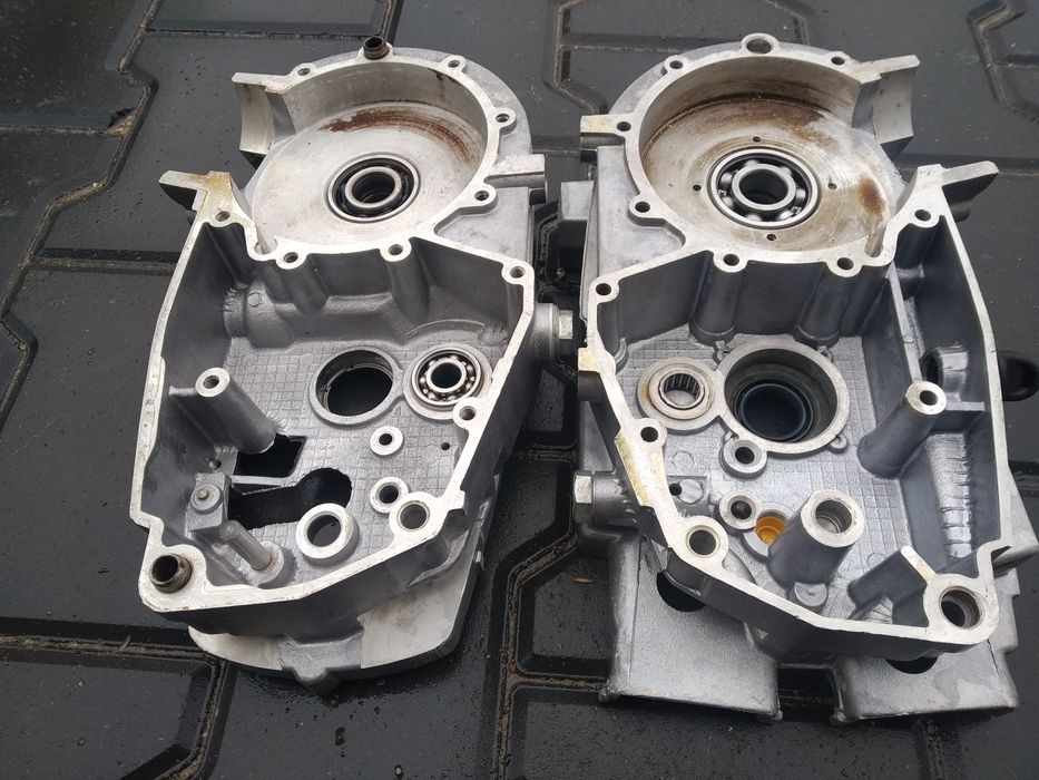 Kartery blok silnika etz 150 cześć z silnika