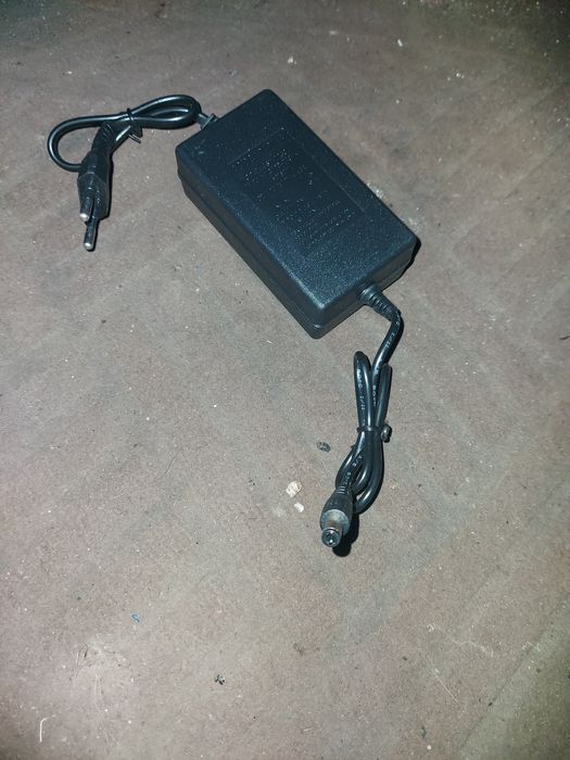 Блок живлення 12 в. 3 амп.