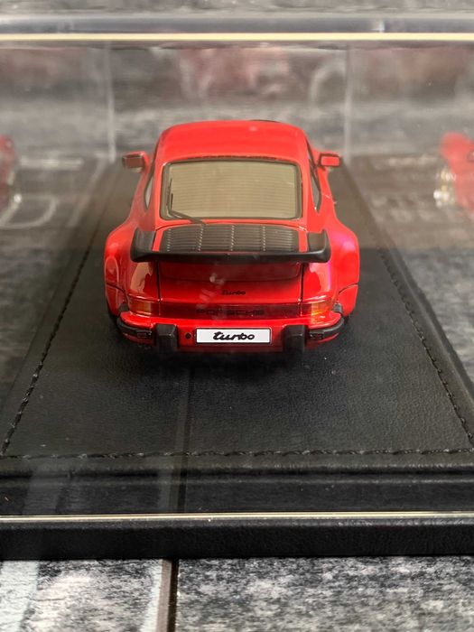 Колекційна модель 1/43 Ignition Model Porsche 911 (930
