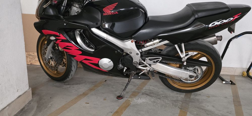Honda CBR 600 f4