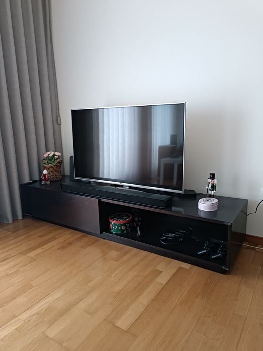 Móvel TV com gaveta e prateleira