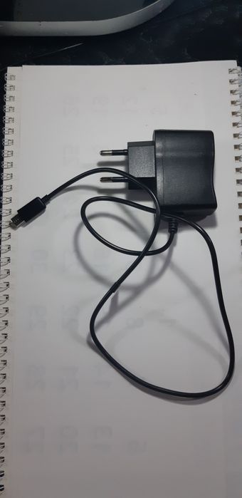 Продам зарядний пристрій до смартфона андроїд